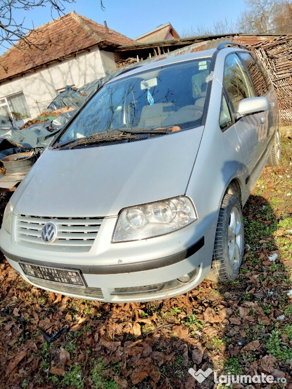 Dezmembrez sau dau întreg Volkswagen Sharan 1.9 tdi