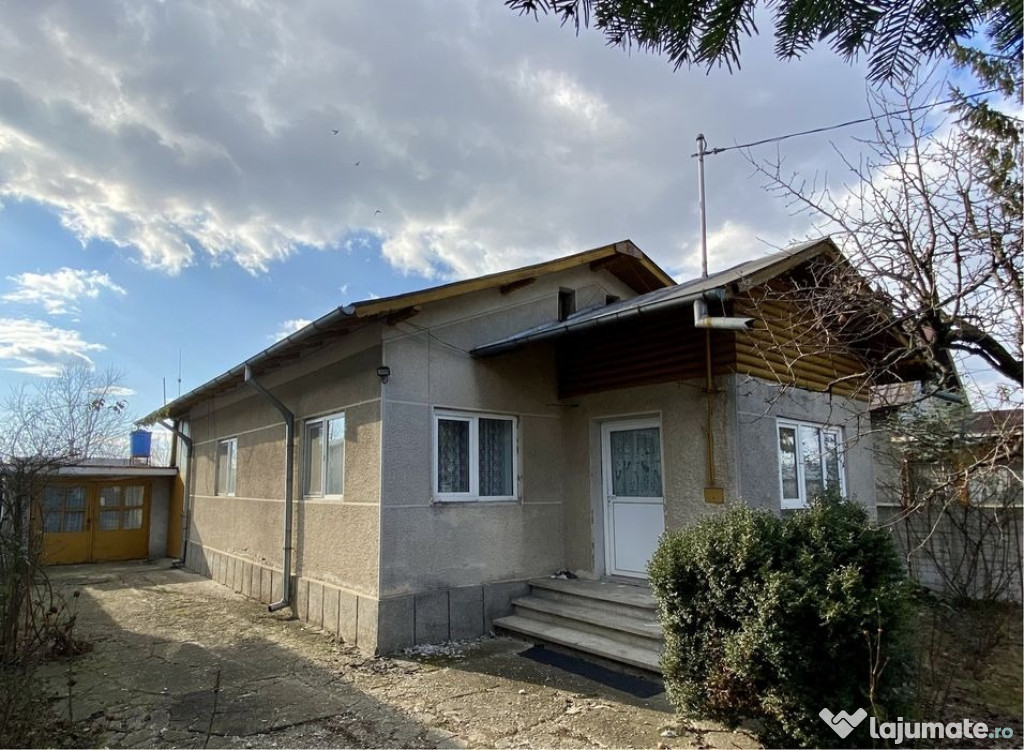 Casa 3 camere + garaj , teren 3275mp ,sat ghighiu