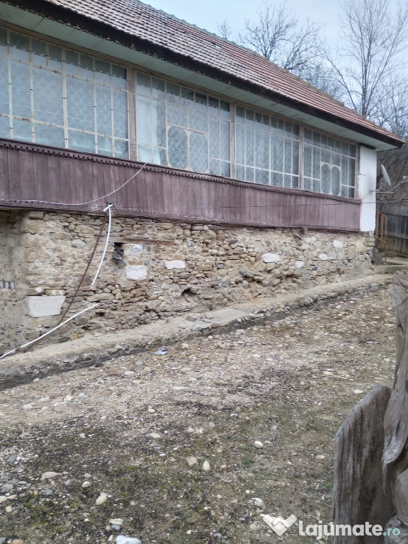 Nu casa, teren in Magheresti , taxa nedezbatuta