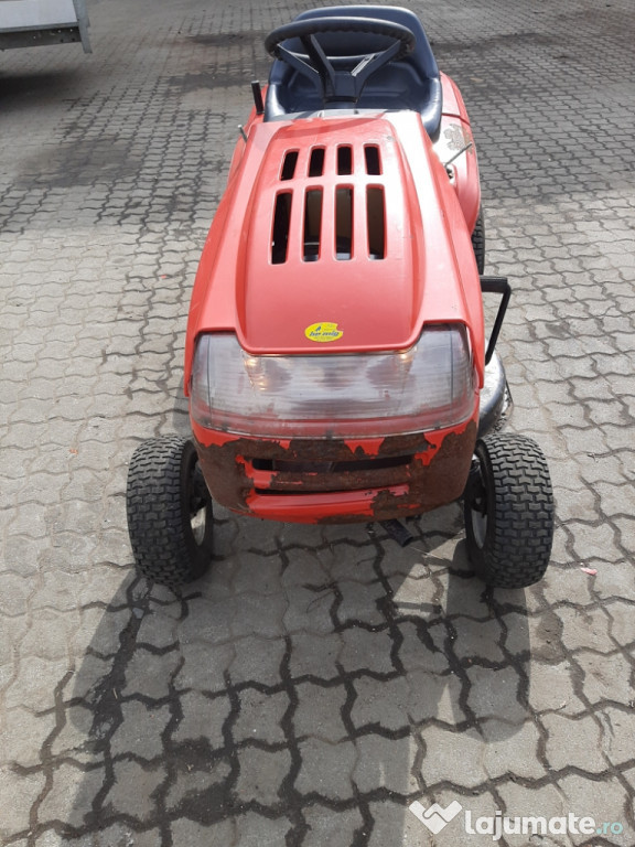 Tractorași de tuns iarba