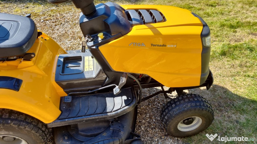 Tractoraș tuns iarbă Stiga tornado Hidrostat și cu colector