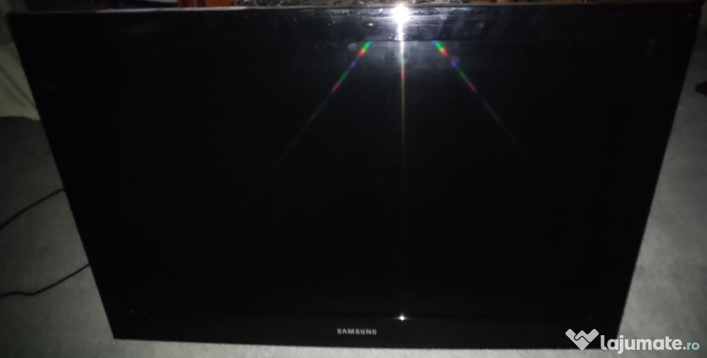 Televizor Samsung parțial defect.