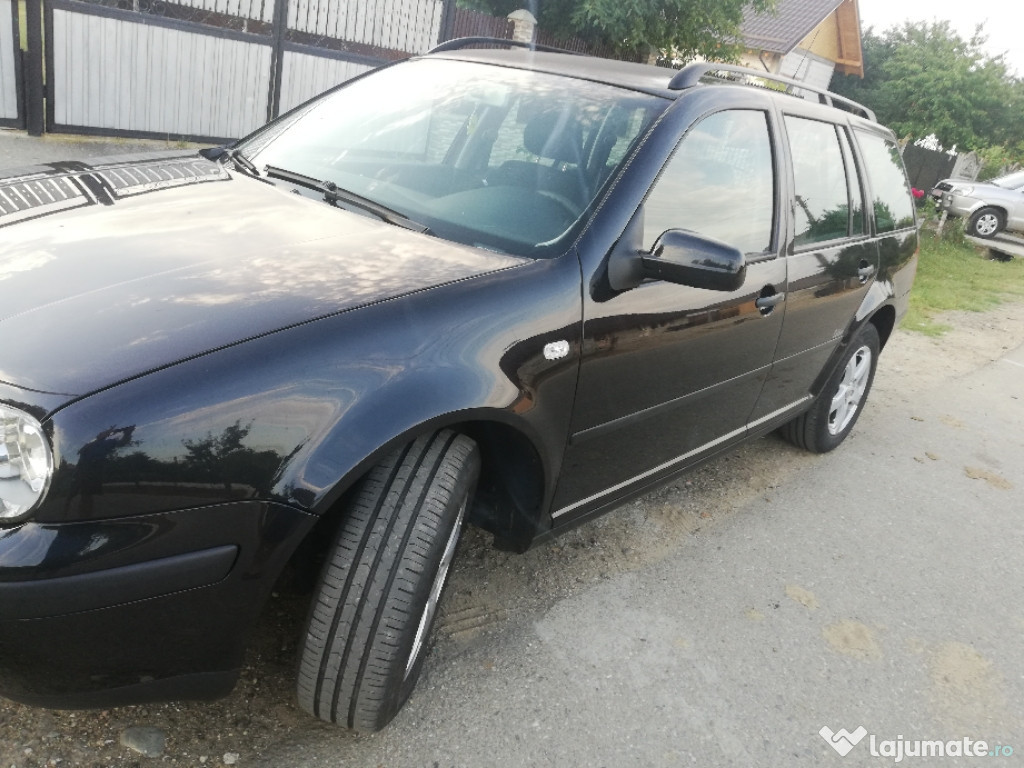 Disponibil golf 4 16