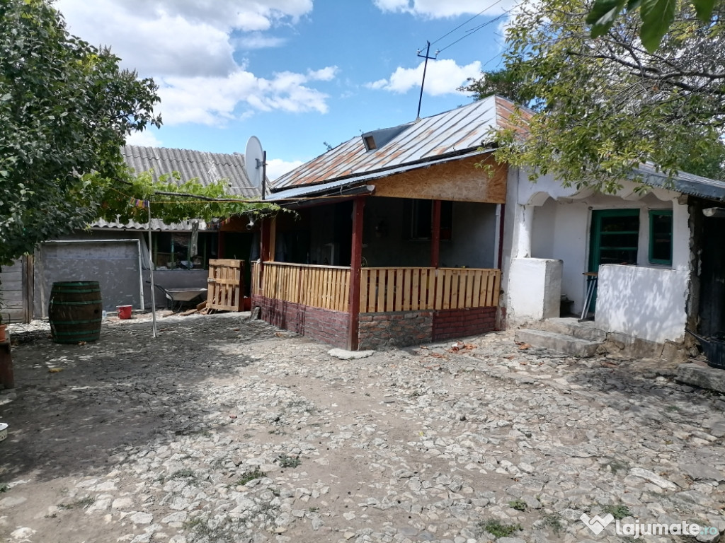 Casa la tara Greceanca, Buzau, Breaza