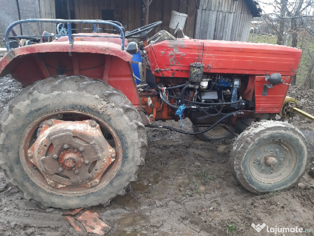 Vând tractor fiat 445 Româneasc