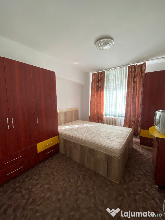 PROPRIETAR. Apartament cu o cameră, str.B-dul Independenței.