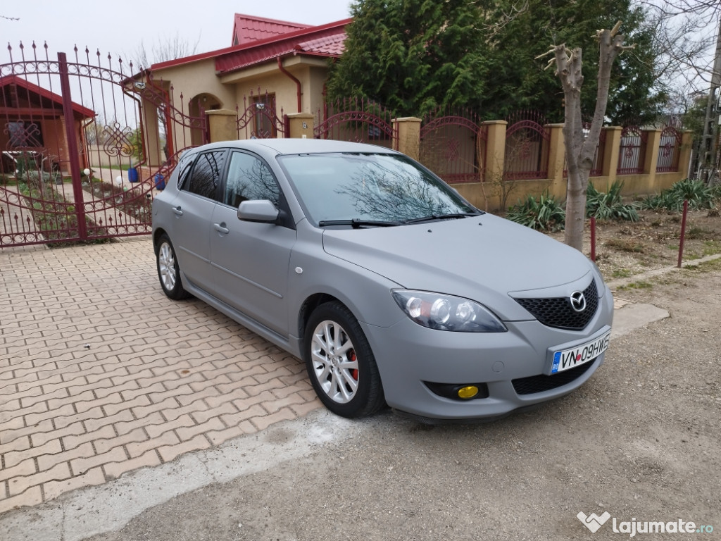 Vând Mazda 3