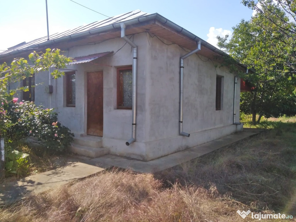 Casa in sat Rasa, jud. Calarasi, curte 2367 mp