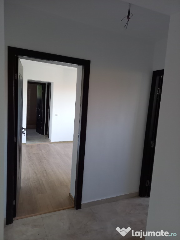 Apartament 3 camere Calafat