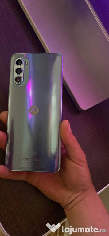 Vând Motorola G52