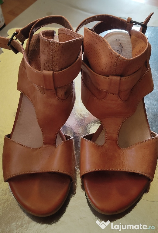 Sandale din piele modele deosebite