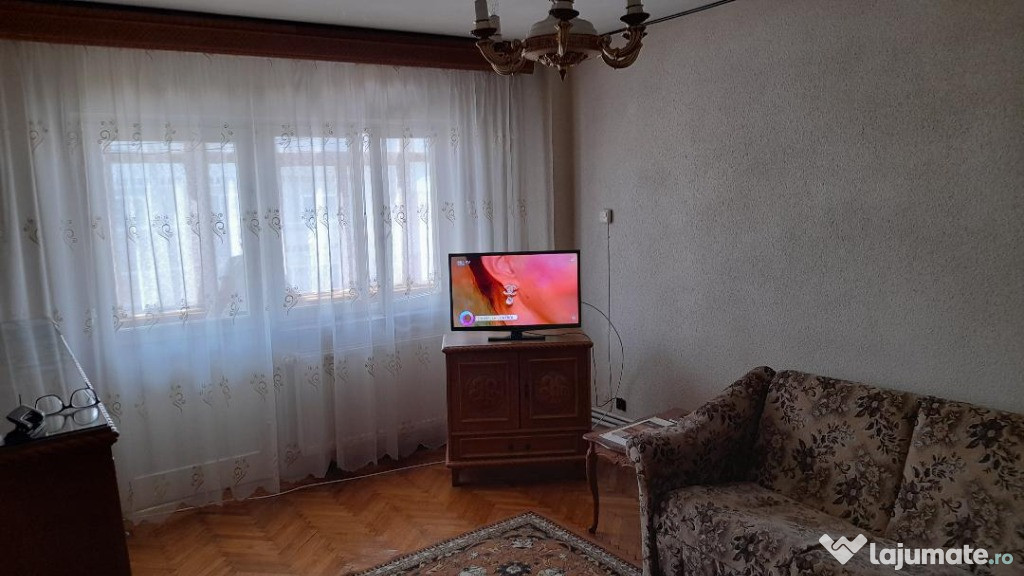 Apartament 3 camere + boxă Curtea de Argeș