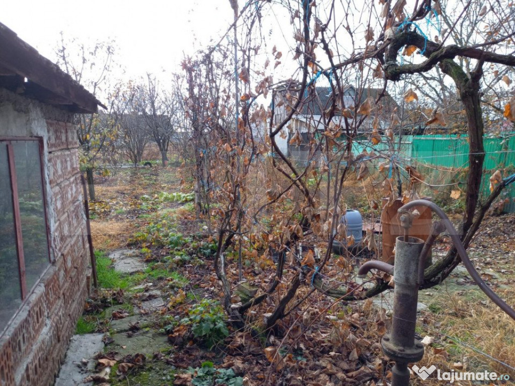 Teren de 500 mp cu casa de 170 mp, in Sâncraiu la drumul pr