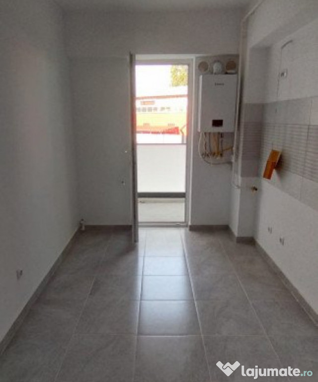 APARTAMENT 1 CAMERA, DECOMANDAT, BLOC NOU, INTABULAT