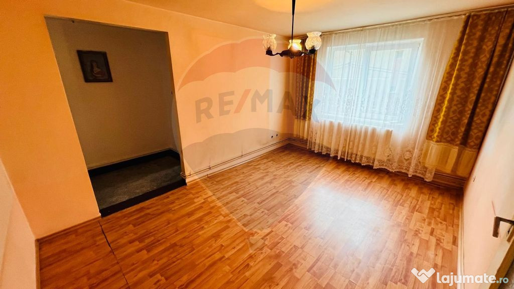 Apartament cu 2 camere de vânzare Bd București