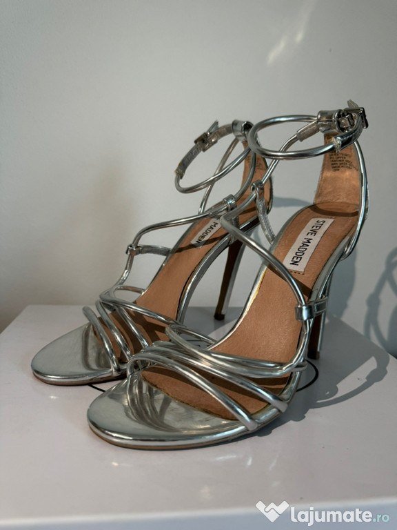 Sandale argintii Steve Madden