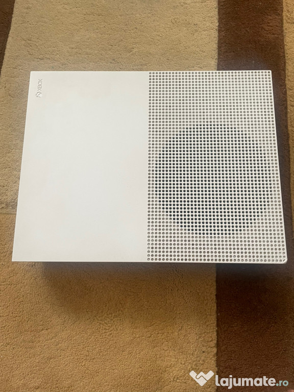 Xbox one s 1T+gamepass+3 controllere