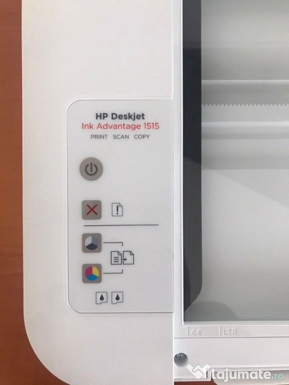 Vând imprimanta Hp Deskjet Ink Advantage 1515