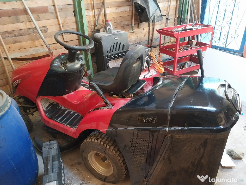 Tractor de gazon 13CP - urgent de vanzare - functionat