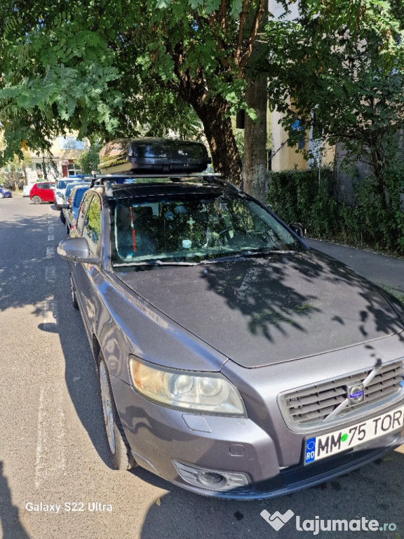 VOLVO V50 motorina