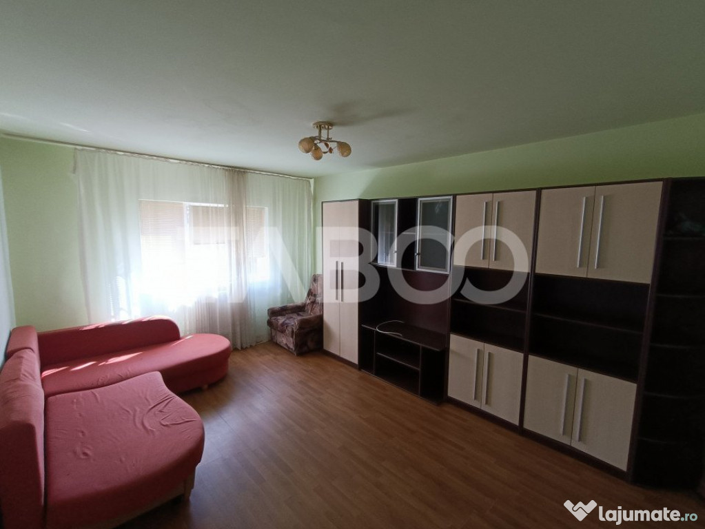 Apartament decomandat 3 camere 70 mpu mobilat etaj 3 Cetate