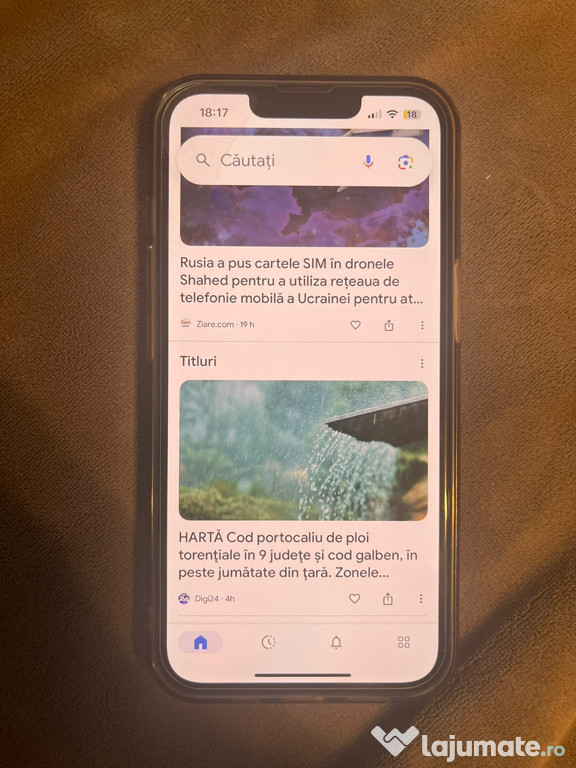 Vând iPhone 13 în stare foarte bună