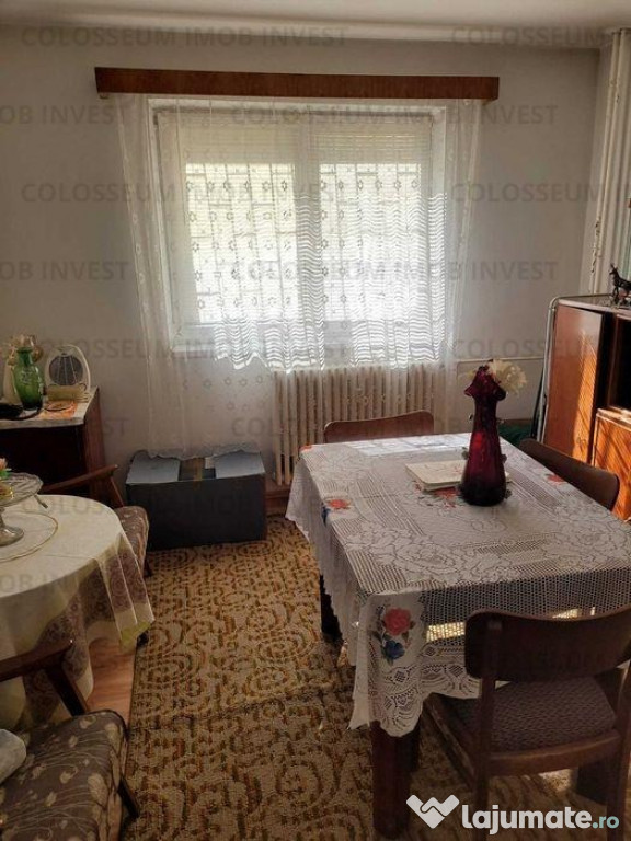 Apartament 2 camere, decomandat - zona Bartolomeu.