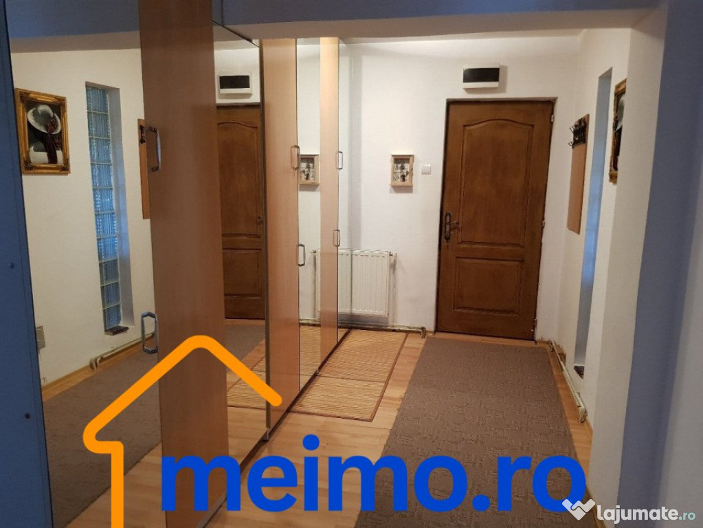 Apartament de 3 camere, zona ANAF