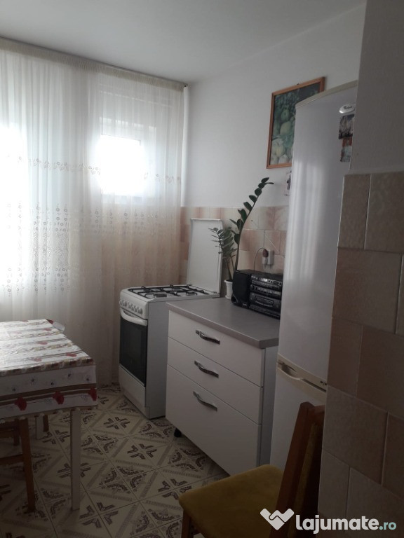 Apartament cu 2 camere, complet utilat si mobilat, de inchiriat