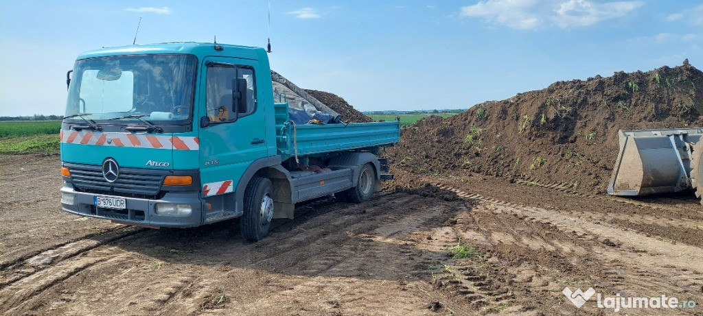 Pamant vegetal pentru gradina gazon flori de padure negru