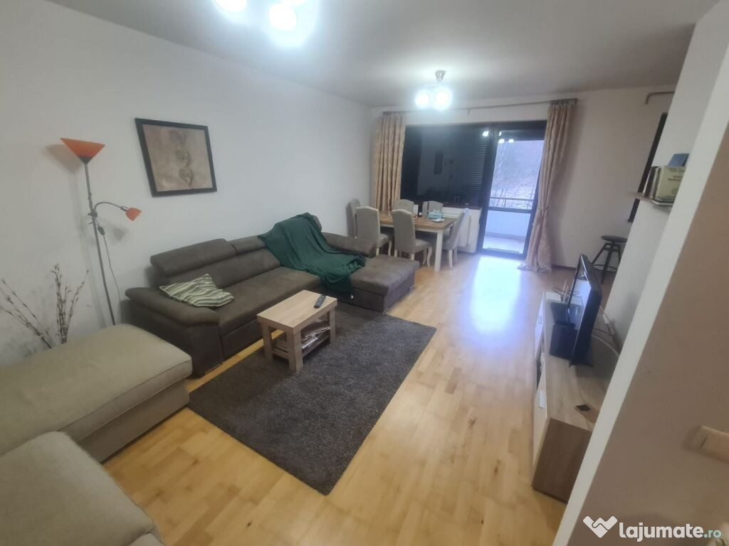 Apartament cu 2 camere de vânzare în Sinaia