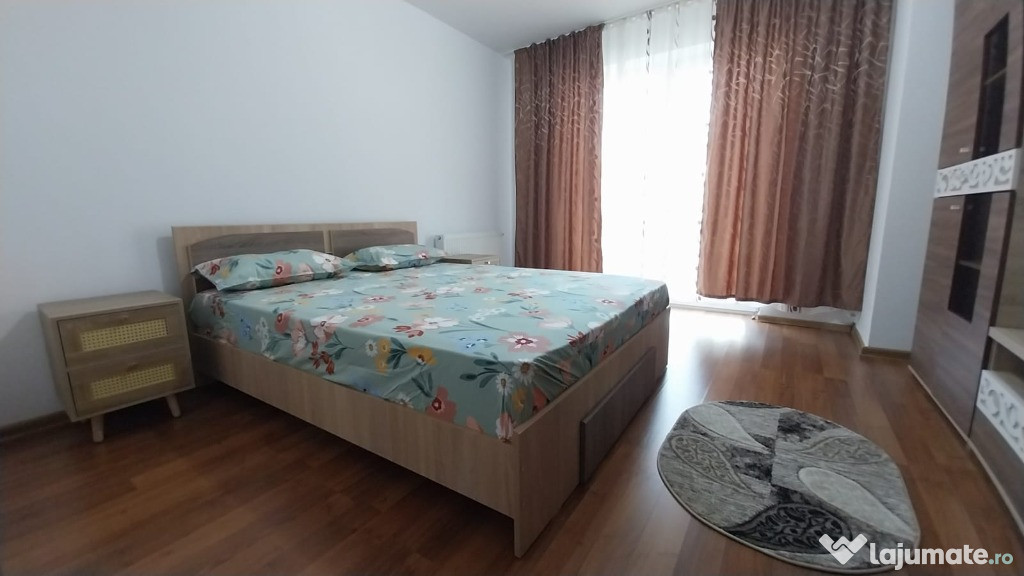 Apartament 3 camere, etaj 2, parcare privata Floresti central