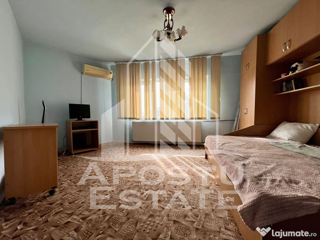 Apartament 2 camere , decomandat , zona Bucovina