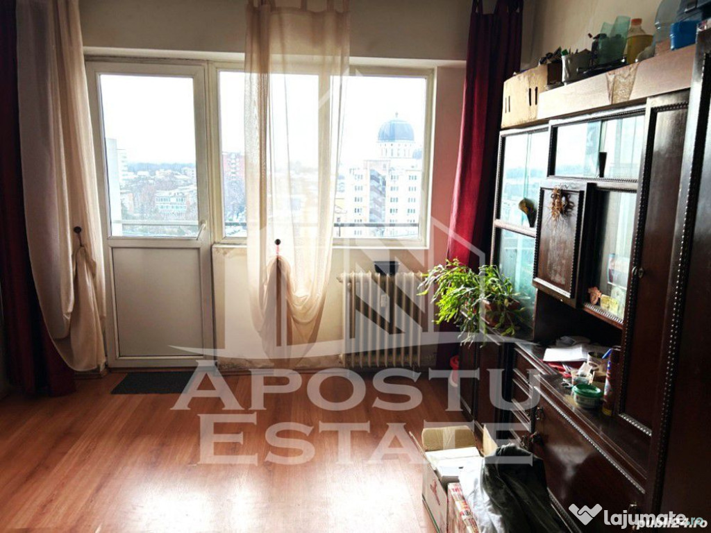 Apartament cu 3 camere, de vanzare, in apropiere de Podgo...