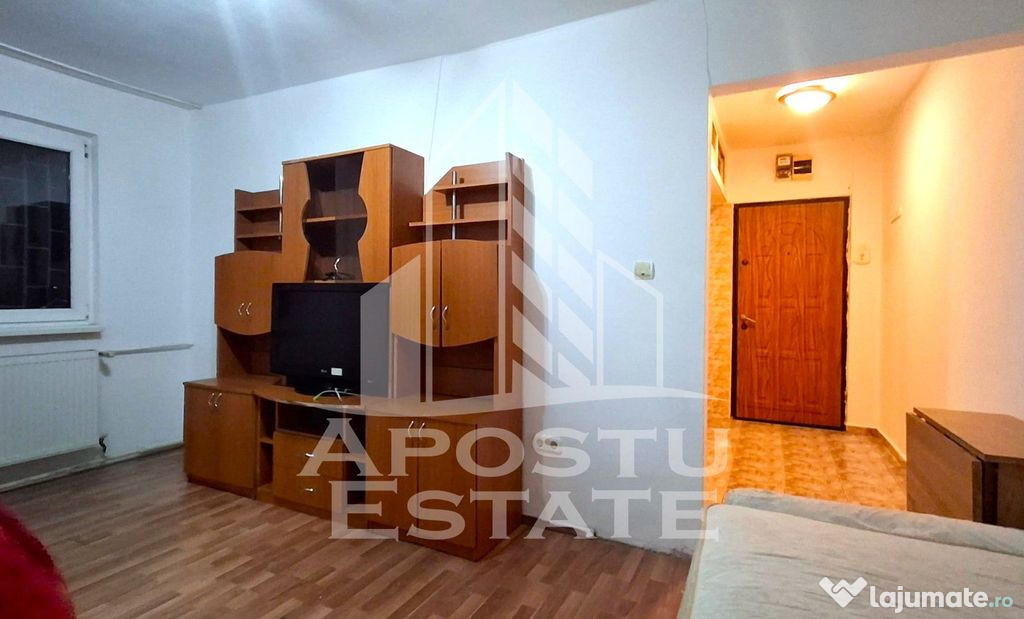 Apartament 2 camere semidecomandat in zona Fortuna