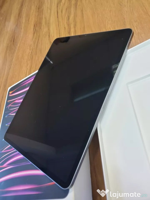 Apple iPad Pro 6th Gen. 256GB, Wi-Fi 12.9in