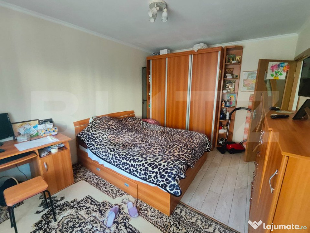 Apartament 2 camere, mobilat, parcare, zona Dumitru Mocanu