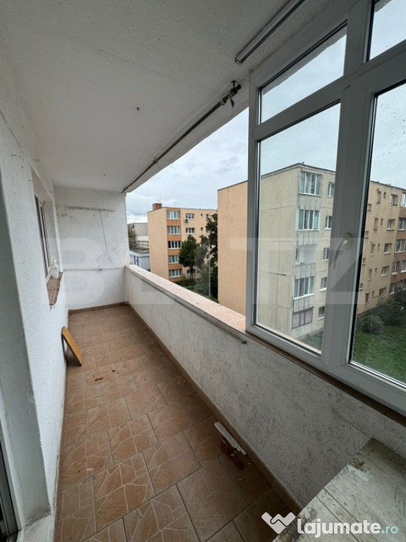 OFERTA !! Apartament renovabil, et 2/4, 3 camere, decomandat