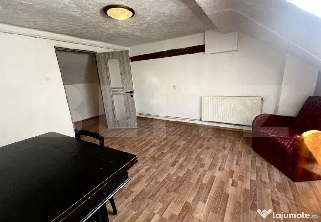 Apartament 2 camere cu pod mansardabil in Centrul Istoric