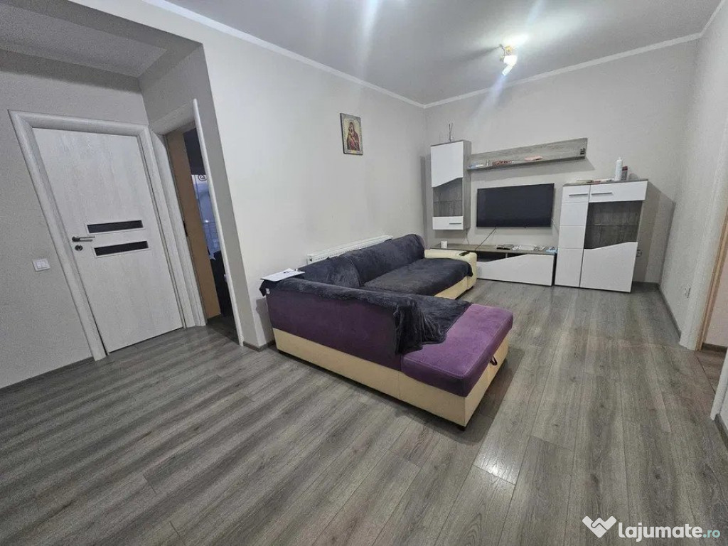 Apartament 2 camere semidecomandat