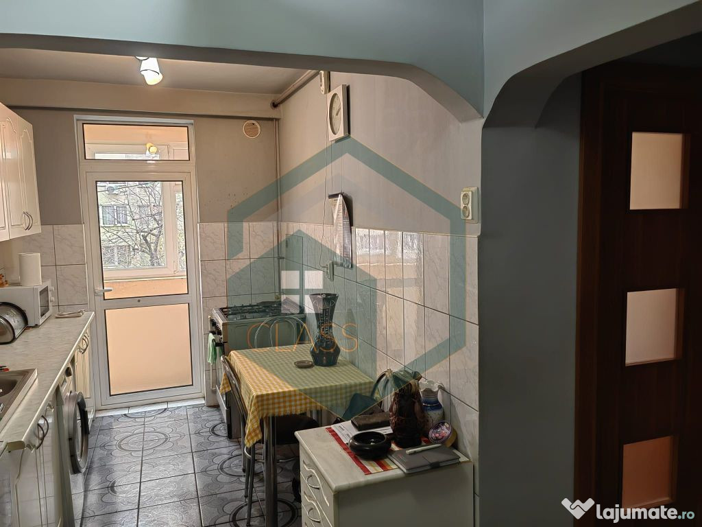 Apartament, 2 camere, decomandat, et. intermediar, zona c...