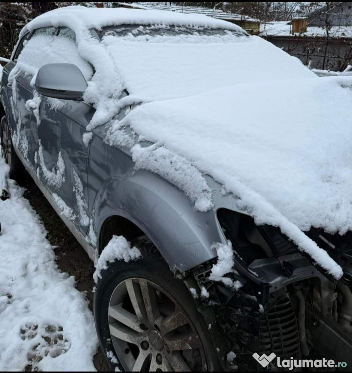 Dezmembrez AUDI Q7 3.0 QUATTRO