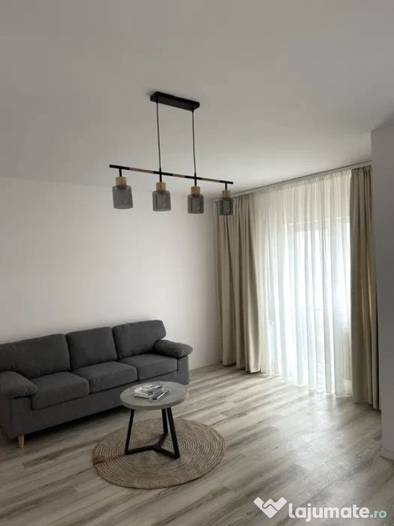 APARTAMENT DE 2 CAMERE, 55 MP UTILI, SISESTI