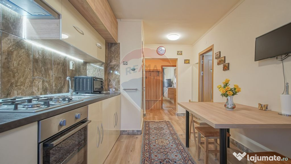 Apartament cu 3 camere în Tractorul de vânzare