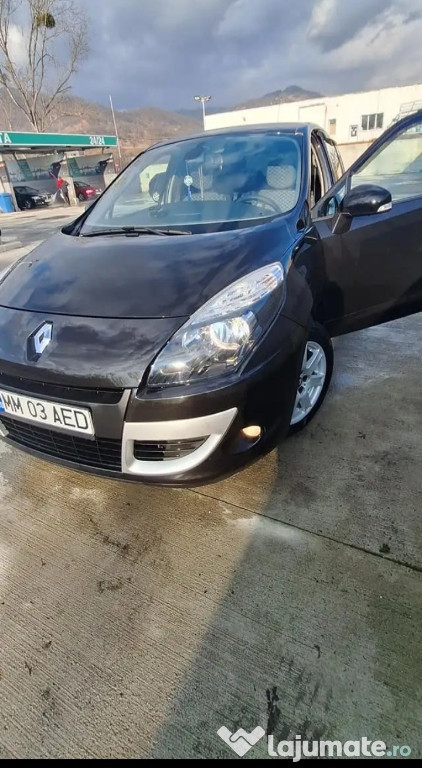 Vând Renault scenic 3