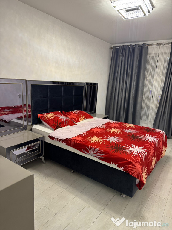 Închiriez apartament cu 2 camere în regim hotelier