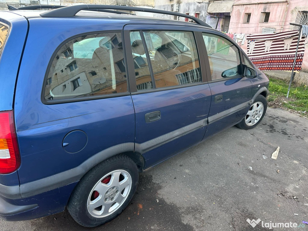 Opel Zafira 1.6 benzina