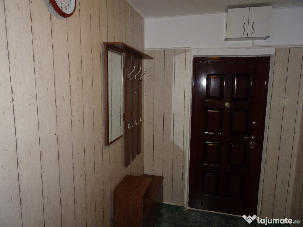 Apartament 3 camere langa statia de metrou 1 Decembrie 1918 (50m)