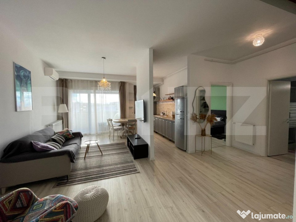 Apartament de 3 camere, 70 mp, modern, garaj, zona Bonjour R