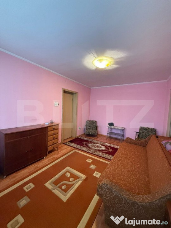 Apartament 2 camere, semidecomandat, Zona Unirii